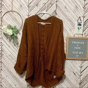 Oversized cardigan sweater in tobacco